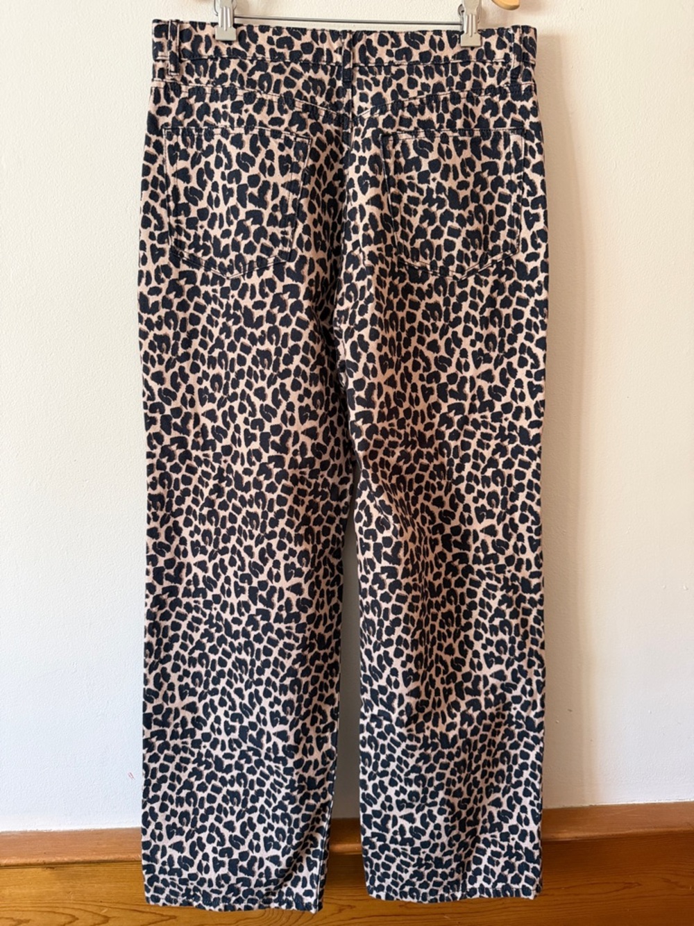Reformation Cary Leopard Print High Rise Slouchy Straight Leg Jeans Size 31 - Picture 5 of 7